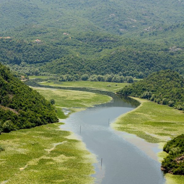 flow, mountains, landscape-1028407.jpg